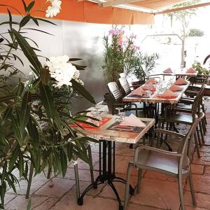 Εστιατόριο ή άλλο μέρος για φαγητό στο Hôtel Restaurant le Provence