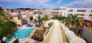Bazén v ubytování Hotel Alba Seleqtta nebo v jeho okolí