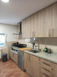 Kuchyň nebo kuchyňský kout v ubytování HOSTEL LA CABAÑUELA