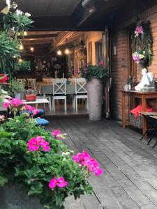 Restauracja lub miejsce do jedzenia w obiekcie Bali Butique Rooms