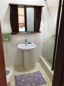 Ảnh trong thư viện ảnh của Upper Inchaban beachfront apartment ở Inchaban +43 ảnh