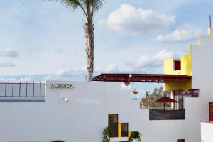 Το κτήριο όπου στεγάζεται  το ξενοδοχείο