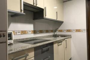 Photo de la galerie de l'établissement MORGAN wifi y garaje, à Ávila 14 autres photos