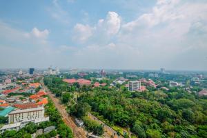 Γενική άποψη της πόλης Pondokcina ή θέα της πόλης από  αυτό το διαμέρισμα