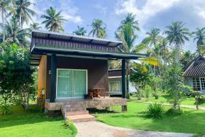 A garden outside Koh Kood Far East Resort