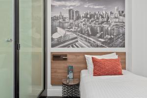Katil atau katil-katil dalam bilik di Criterion Hotel Sydney