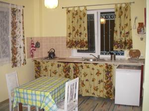 Een keuken of kitchenette bij Mozhevel Apartments