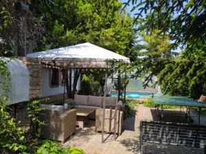 Zahrada ubytování Mendei Vendégház Loft Apartman