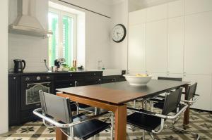 Afbeelding uit fotogalerij van Deluxe Beachfront Apartment Klara, Lovran in Lovran