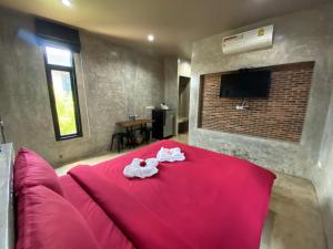 The Loft House Sakaeo的电视和/或娱乐中心
