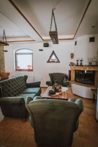 Ảnh trong thư viện ảnh của Lazar Winery Tourism B&B ở Rosoman +12 ảnh