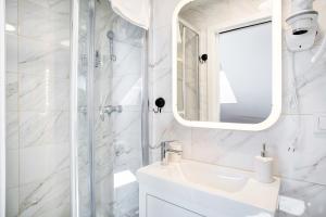 Łazienka w obiekcie Apartment Zamojska 8 - Apartamenty GKM Lublin