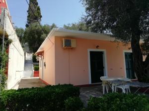 Gallery image of Dimitris Studios in Paleokastritsa