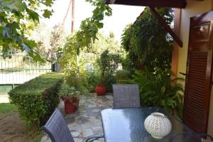 Vonkajšia záhrada v ubytovaní Family Villa Kalypso