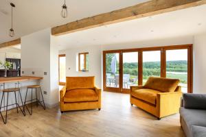 Gallery image of Hastings Retreat Rural barn conversions with Private Lake in Ashby de la Zouch