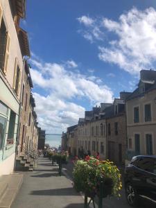 カンカルにあるAppartement Rue Victor Hugo - Port de la Houleのギャラリーの写真