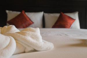 Gallery image of B-Black Hotel Chonburi in Chon Buri +16 photos