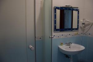 
A bathroom at Voskhod Hotel

