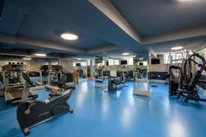
The fitness centre and/or fitness facilities at Hotel Lido by Phoenicia
