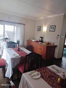 Gallery image of Singatha Guesthouse in Durban
