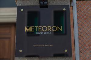 Certifikát, hodnocení, plakát nebo jiný dokument vystavený v ubytování METEORON Luxury Rooms