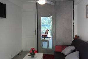 Area soggiorno di Port Vauban appartement F3 refait à neuf