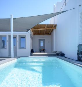Bazén v ubytování Soil of Sun Luxury Villas nebo v jeho okolí