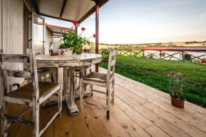 A balcony or terrace at Colle Regnano