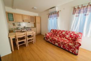 A kitchen or kitchenette at Colle Regnano
