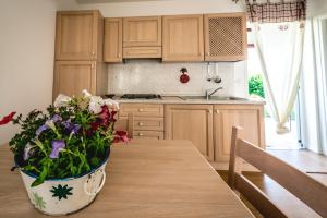 A kitchen or kitchenette at Colle Regnano