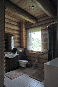 Ένα μπάνιο στο Dom pod sosnami