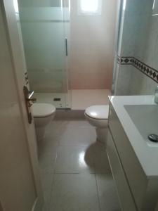 Koupelna v ubytování Santa Eulalia IBERPLAYA