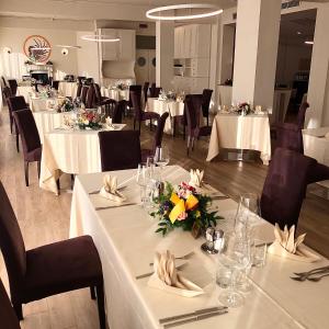 Restaurace v ubytování Hotel Atlantico