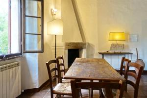 Dining area sa apartment