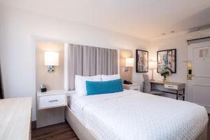 Postel nebo postele na pokoji v ubytování Best Western Dorchester Hotel