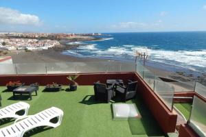 Gallery image of Big, large cozy apartment with sea view ask for additional bedroom as an extra option in Telde