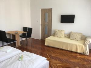 Afbeelding uit fotogalerij van Bogoly Apartman in Tokaj +24 foto's