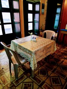 Posezení v ubytování Hostal Latitud Ecuem