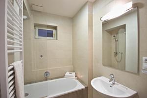 A bathroom at River View Residence