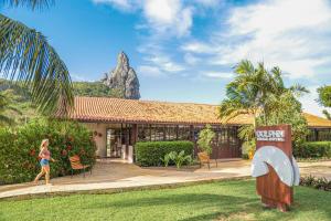 Jardí fora de Dolphin Hotel