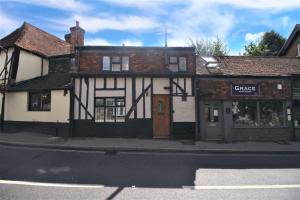 Budova, kde se prázdninový dům nachází