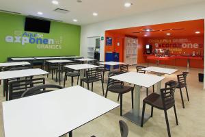 Restaurace v ubytování One Queretaro Centro Sur