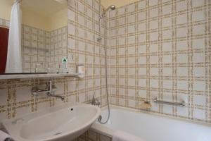 Koupelna v ubytování Hotel Excelsior Ludwigshafen + 23 fotografií