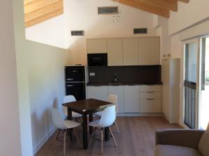 Kuchnia lub aneks kuchenny w obiekcie Huertas de Muro Turismo Rural
