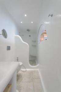 Kúpeľňa v ubytovaní Avali Deluxe Suites