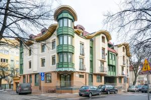 Budova, v ktorej sa apartmán nachádza