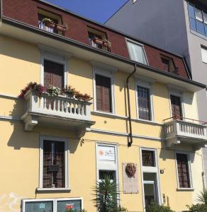 Budova, v ktorej sa apartmán nachádza