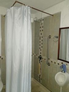 Koupelna v ubytování Habita Estudios Laureles