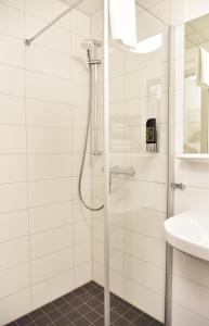 Bathroom sa Gästehaus Hansa Residence