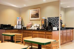 Gallery image of Coratel Inn & Suites by Jasper New Richmond in New Richmond